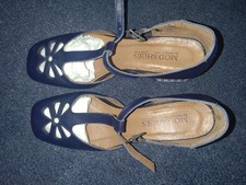 Ladies.  MOD SHOES.  Zinnia