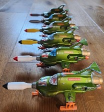 HighRes Dinky Silver 351 UFO