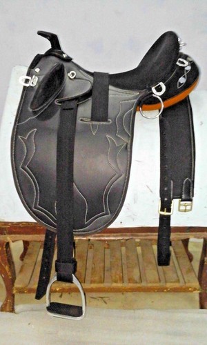 Stock saddle with horn - saddle, horn,