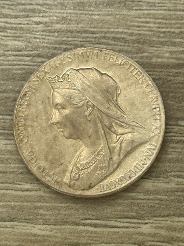 Victoria diamond jubilee - diamond,
