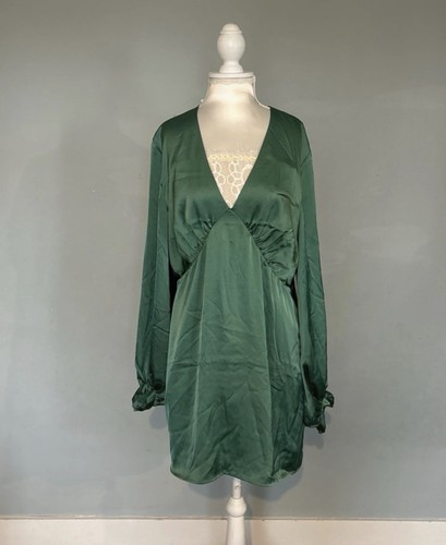 Bnwt ladies forest green - ladies,