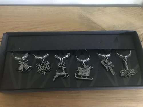 Box silver wine glass - of,
