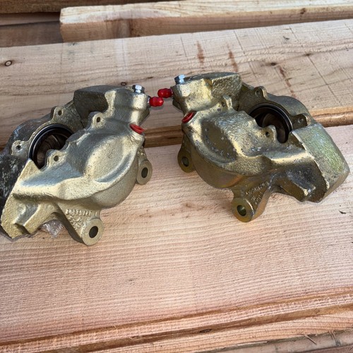 Mgbgt front brake calipers - mgbgt,