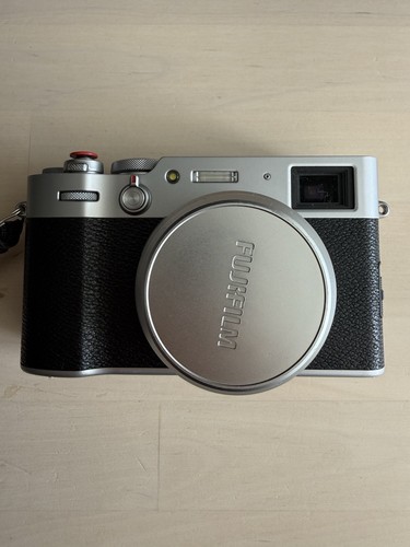 Fujifilm x100v silver camera - fujifilm,