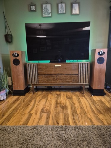 Linn majik isobarik speakers - linn,
