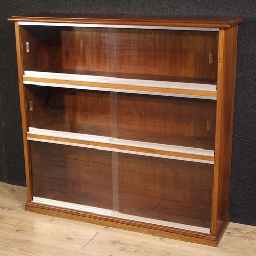 Italian bookcase design