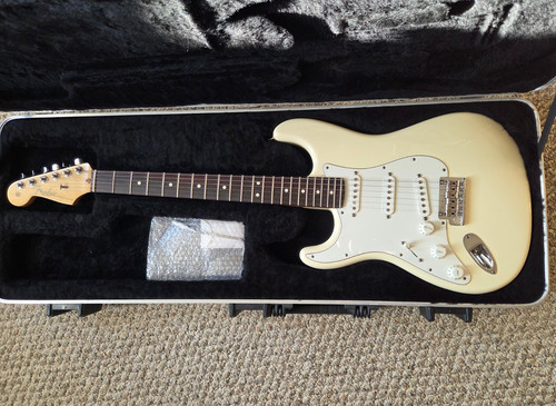 Left hand lefty white fender - hand,