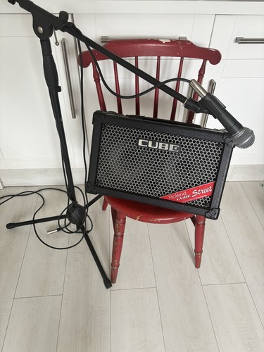 Roland cube street guitar - roland,