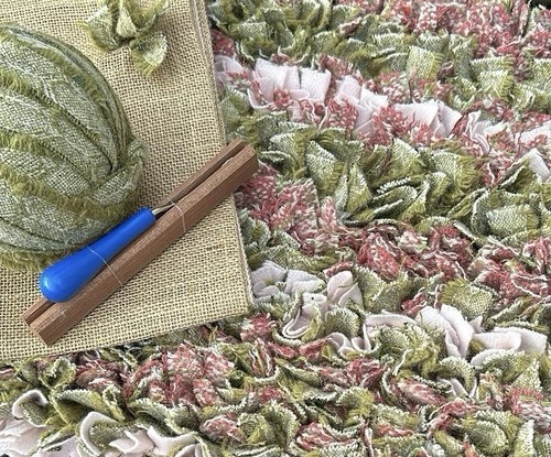 Make rag rug - in, pure