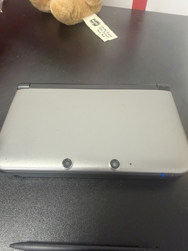 Nintendo 3ds grey handheld - nintendo,