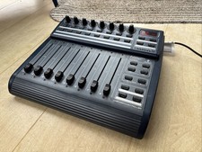 Behringer BCF2000 B-Control