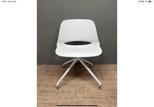 Humanscale Trea Chair Was