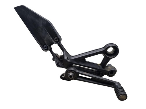 Ktm 390 duke footrest - ktm,
