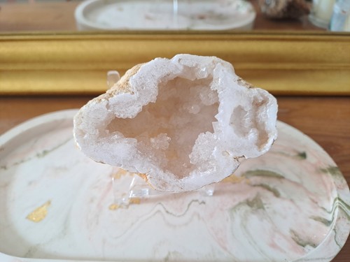 Crystal geode quartz rock - crystal,