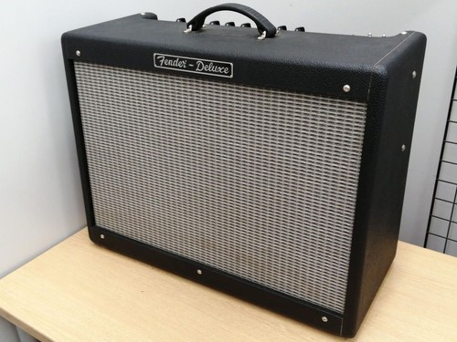 Fender guitar amplifier hot - fender,