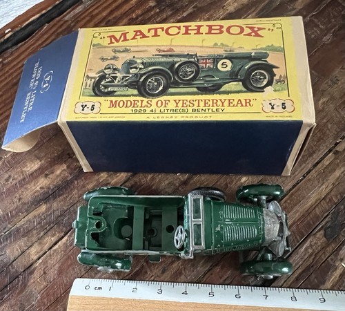 Vintage matchbox 1929 - vintage, y-5