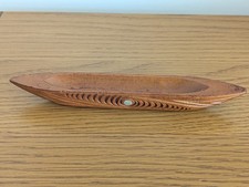 MAORI Canoe Figure Paua New