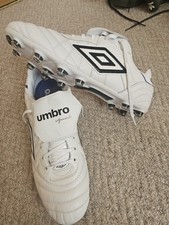 Umbro Speciali Football Boots
