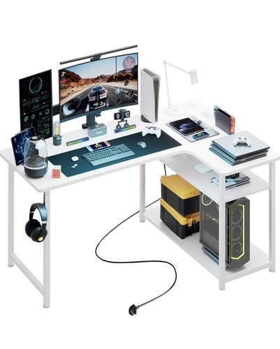Comhoma shaped gaming desk - comhoma,