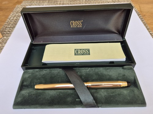 Vintage cross 10kt gold - vintage,