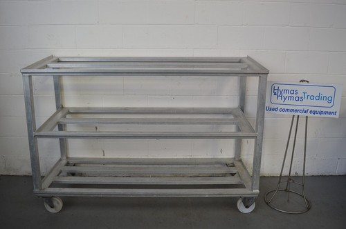 Cold room type sloping trolley