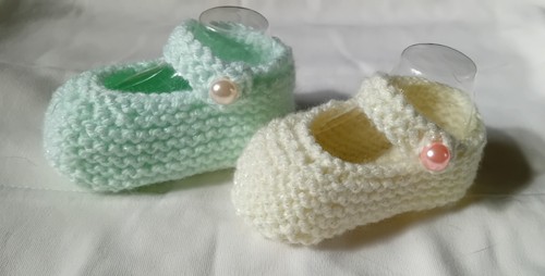 Super cute hand - knitted, baby