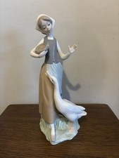 Vintage LLADRO #1052 Porcelain