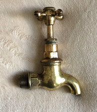 A VINTAGE 4.75" TALL x 3.75"