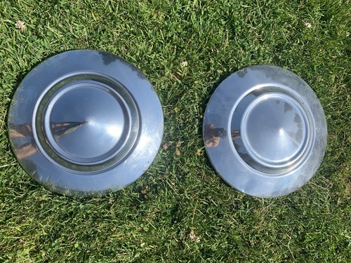 Pair vintage chromed hub - pair,