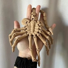 Alien Facehugger Moveable