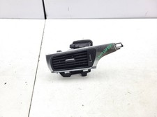 DASHBOARD AIR VENT GRILL RIGHT