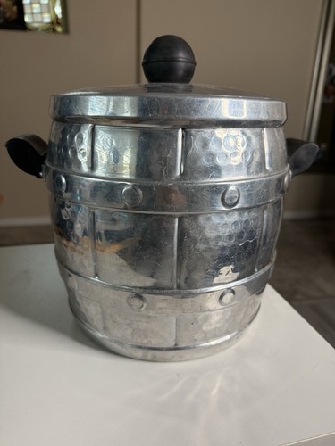 Vintage nasco large - barrel, ice