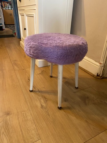 Purple fluffy vintage round - purple,