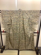 Japanese Vintage Kimono silk gray expensive tradition flower Height 62.2in