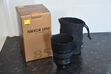 AF-S NIKKOR 85mm 1:1.8G