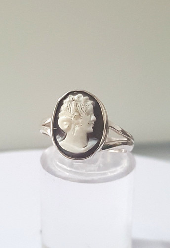 Gorgeous vintage real carved - real,