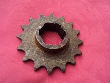 TRIUMPH TIGER CUB  NEW OLD STOCK GEARBOX SPROCKET 16 T  T1513.
