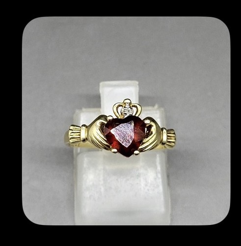 Size womans 10k yellow gold - size,