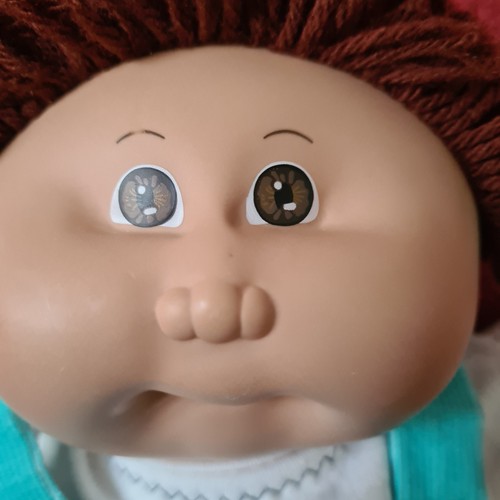 Coleco cabbage patch kids doll - cabbage,