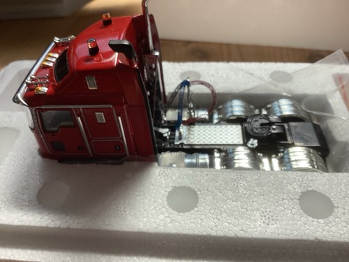 Kenworth truck - 1:50,
