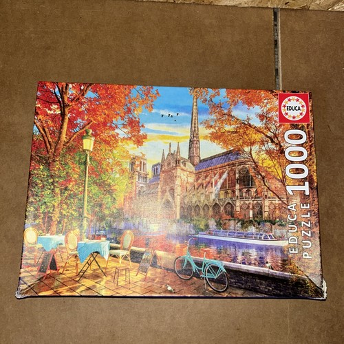 Jigsaw puzzle notre - dame, in