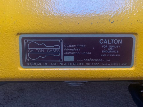 Carlton guitar case - guitar, fibre