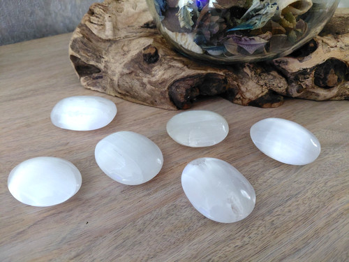 Selenite charging - selenite,