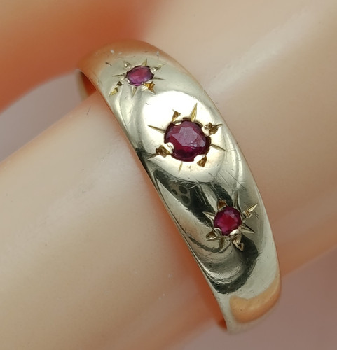 Antique 18ct gold - three, ruby