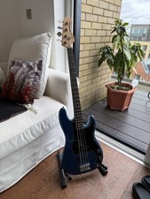 Squier Affinity Precision Bass
