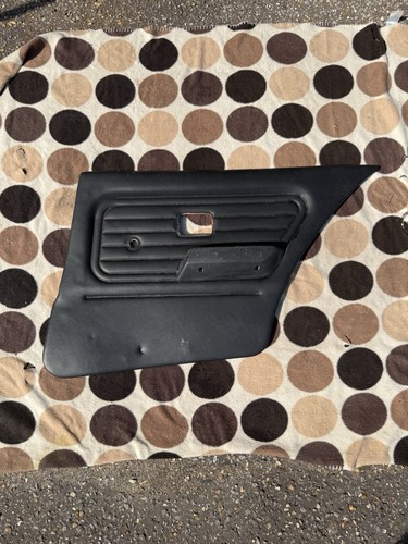 E30 4dr osr black leather - e30,