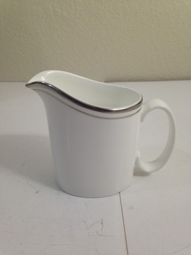 Royal doulton bone china cream - doulton,