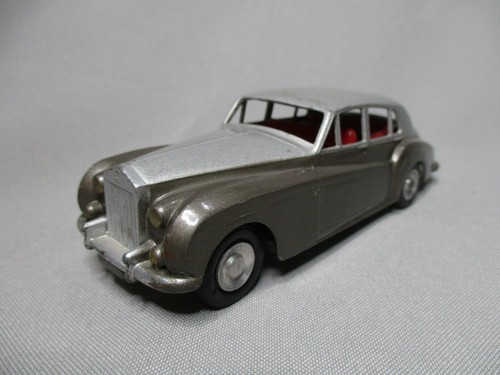 An329 solido rolls royce - 1/43,