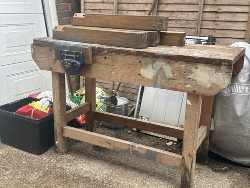 Joinery work bench with record - work,