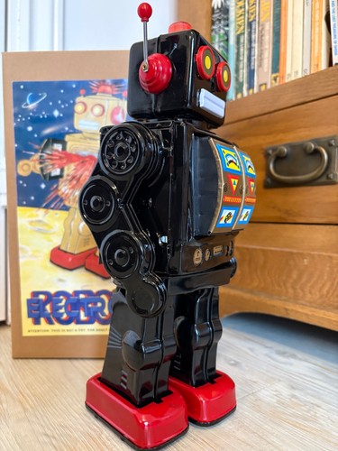 Me100 black tin robot vintage - robot,